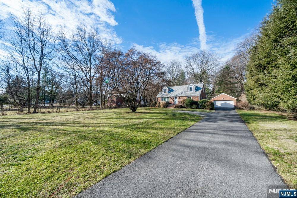 Woodcliff Lake, NJ 07677,181 Pascack RD