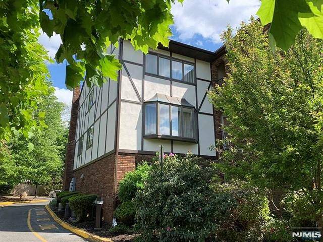 Park Ridge, NJ 07656,126 Hawthorne AVE