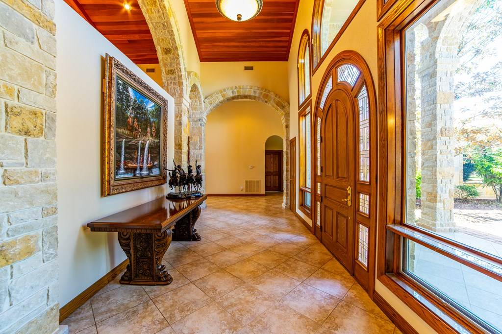 Kerrville, TX 78028,505 Rambling Creek Rd