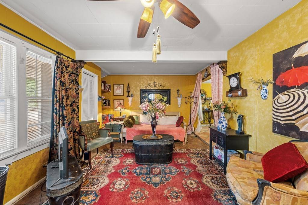 Kerrville, TX 78028,610 Marion St