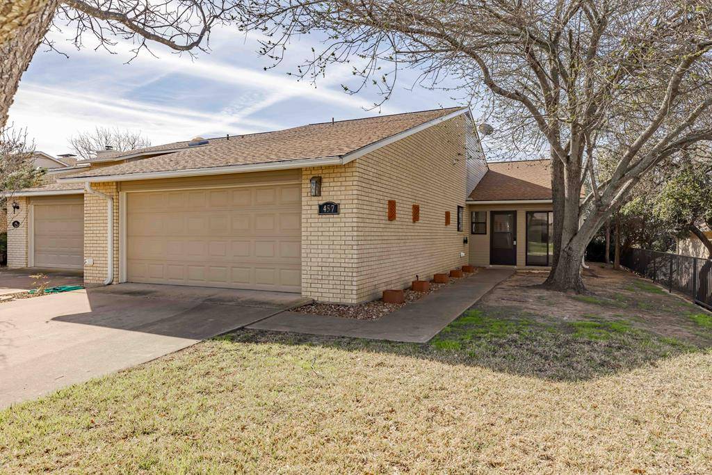 Fredericksburg, TX 78624,457 Summit Circle