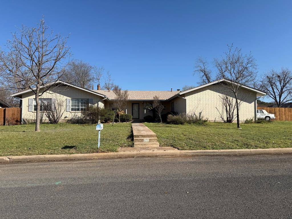 Fredericksburg, TX 78624,600 Bunny Dr