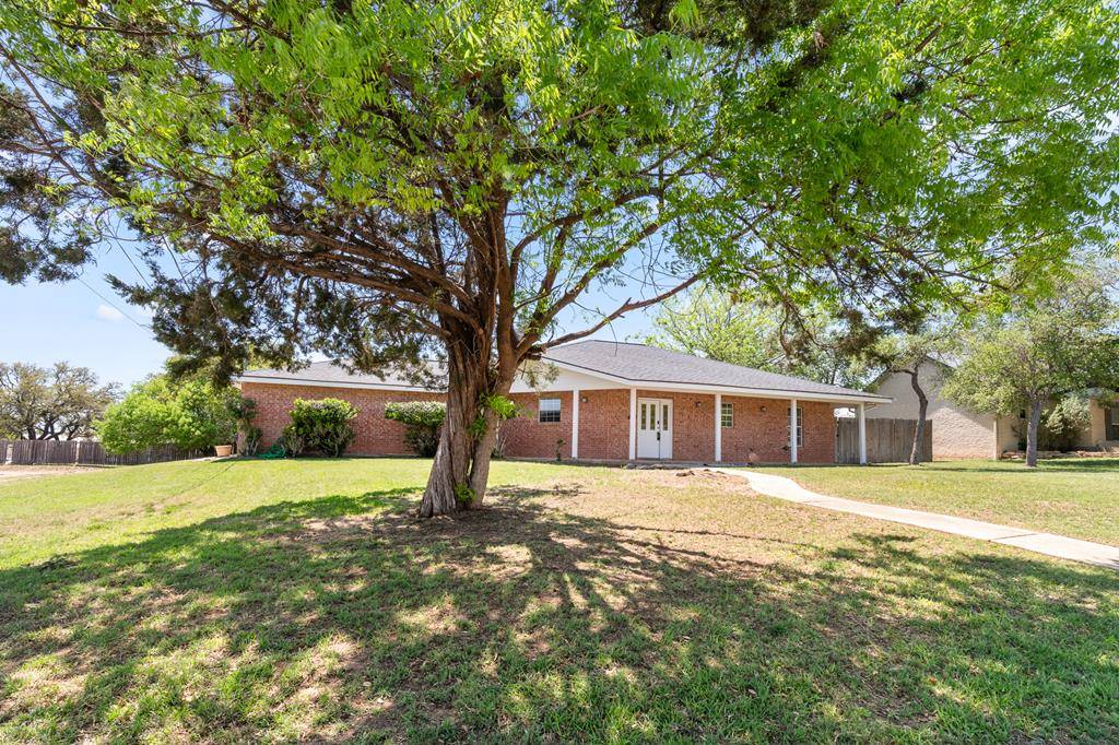 Ingram, TX 78025,200 Red Oak Lane
