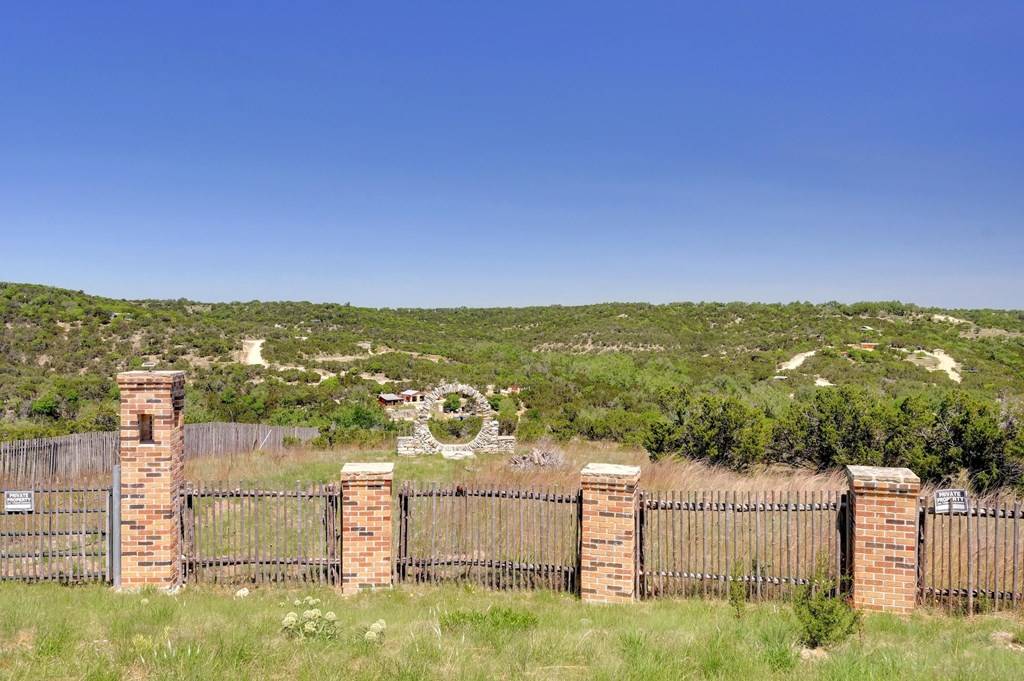 Kendalia, TX 78027,324 Headwaters Ranch Rd