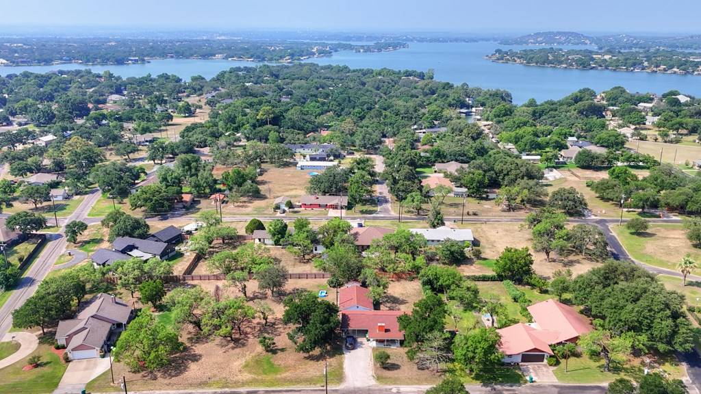 Highland Haven, TX 78654,107 Oriole Dr.