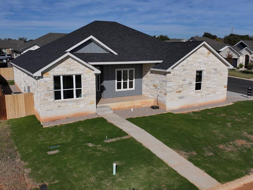 Fredericksburg, TX 78624,902 Yellow Bark Blvd