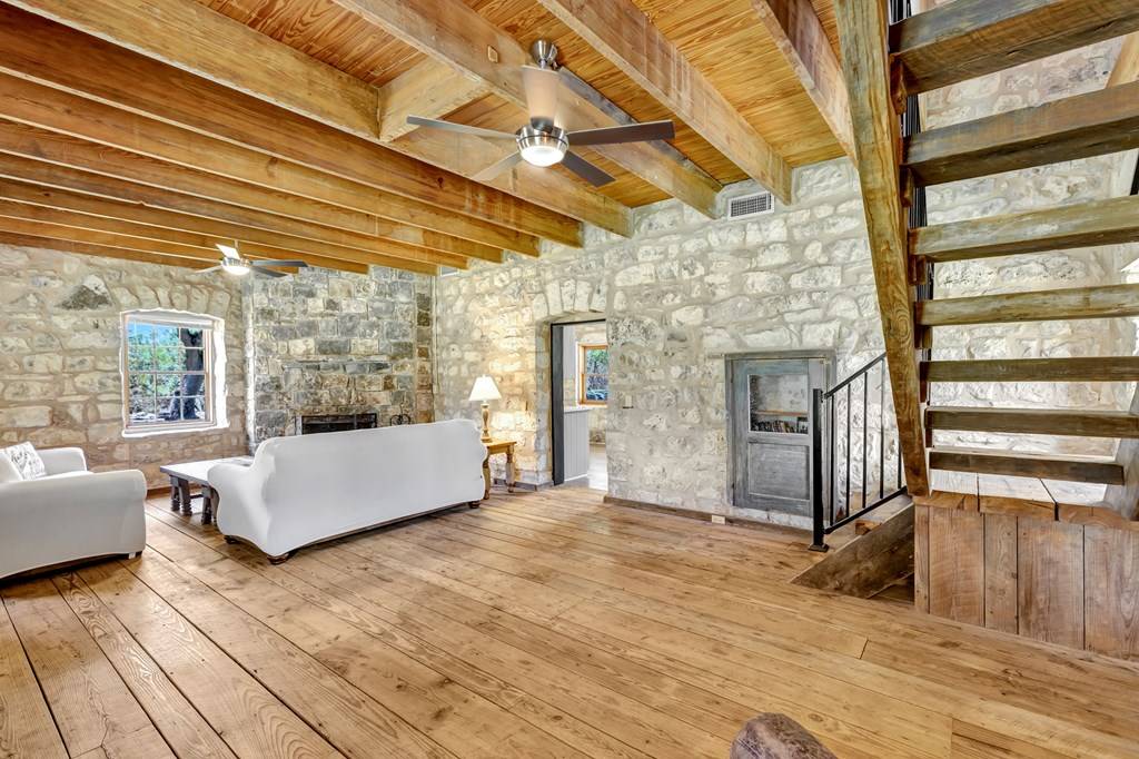 268 Marschall Creek Rd, Fredericksburg, TX 78624