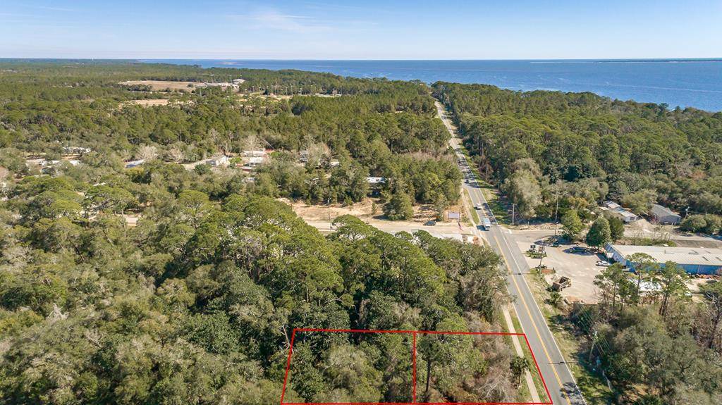 Carrabelle, FL 32322,205 Se 11th St