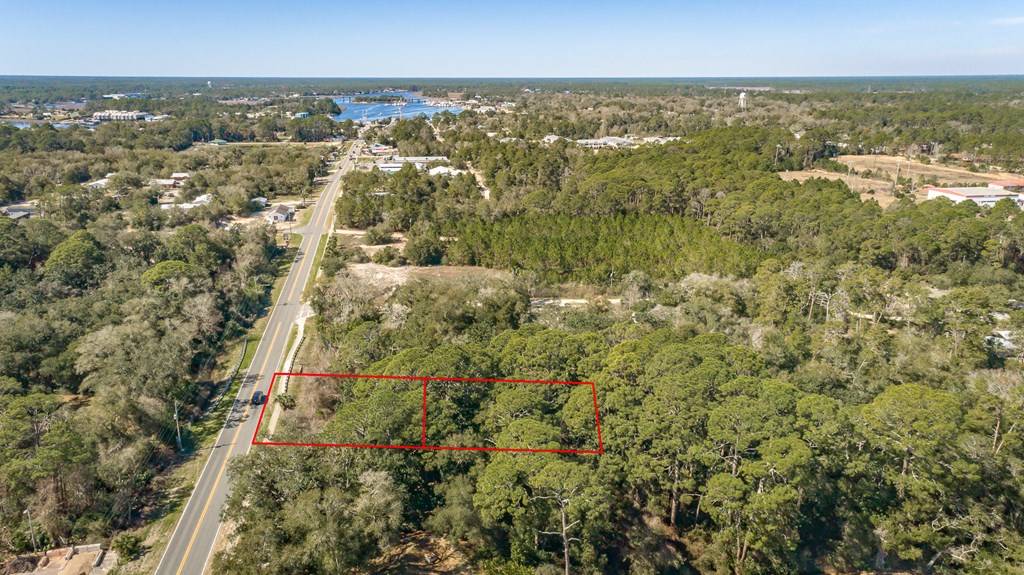 Carrabelle, FL 32322,207 Se 11th St