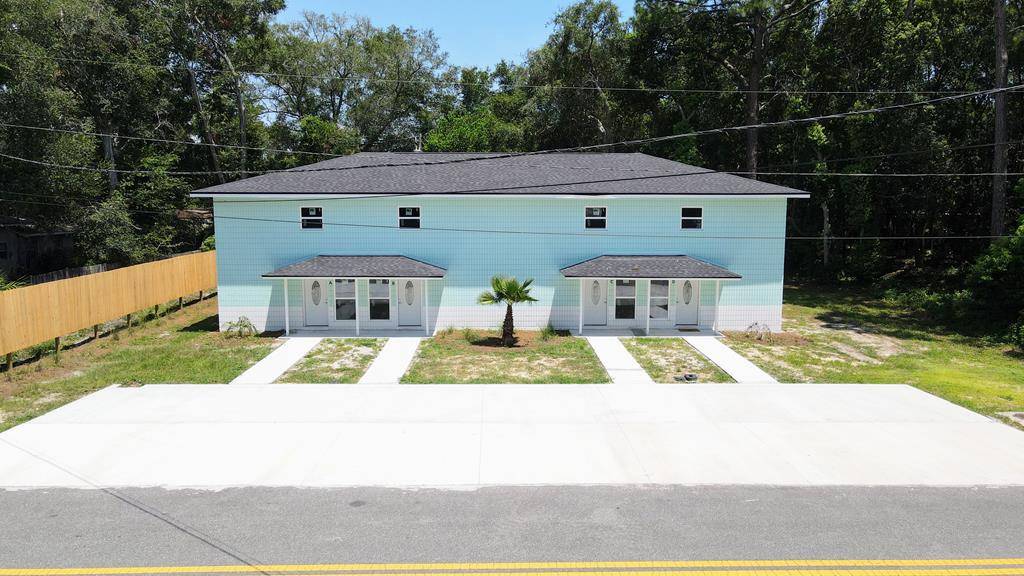 Carrabelle, FL 32322,602 W 8th St