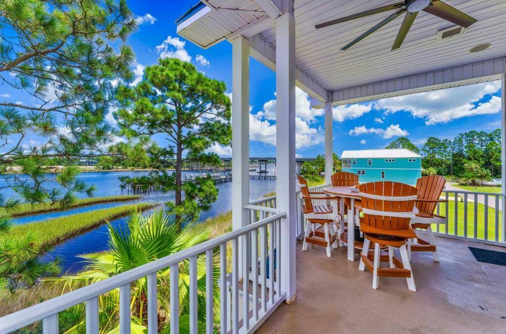 Carrabelle, FL 32322,107 Anglers Harbor Ct