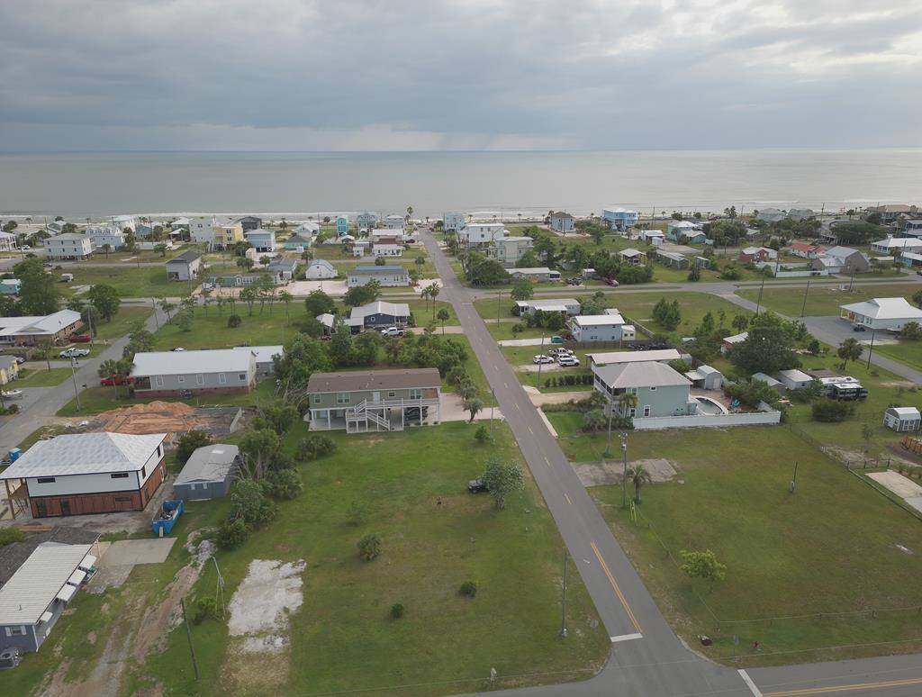 Mexico Beach, FL 32456,208 5th St