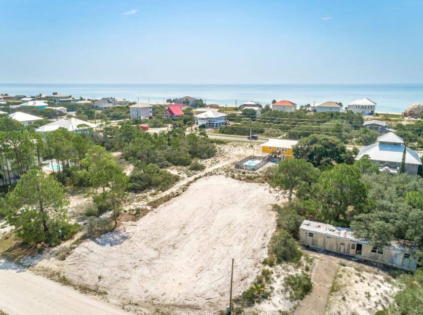 St. George Island, FL 32328,1040 W Pine Ave