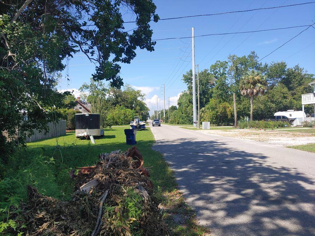 Apalachicola, FL 32320,131 Ave F