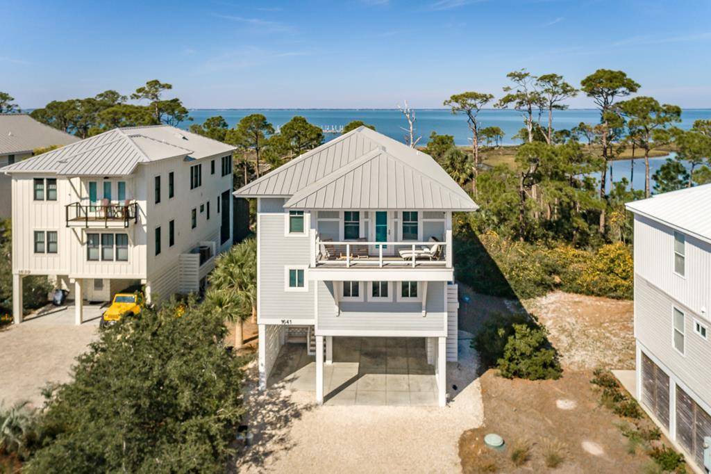 St. George Island, FL 32328,1641 Wayfarers Ct