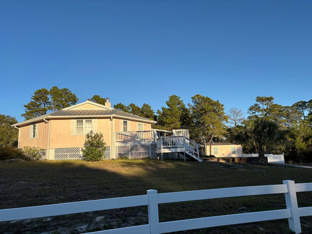 Carrabelle, FL 32322,1810 Lighthouse Rd