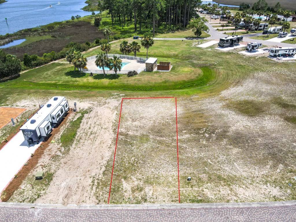 Carrabelle, FL 32322,295 Gar Wood Lndg