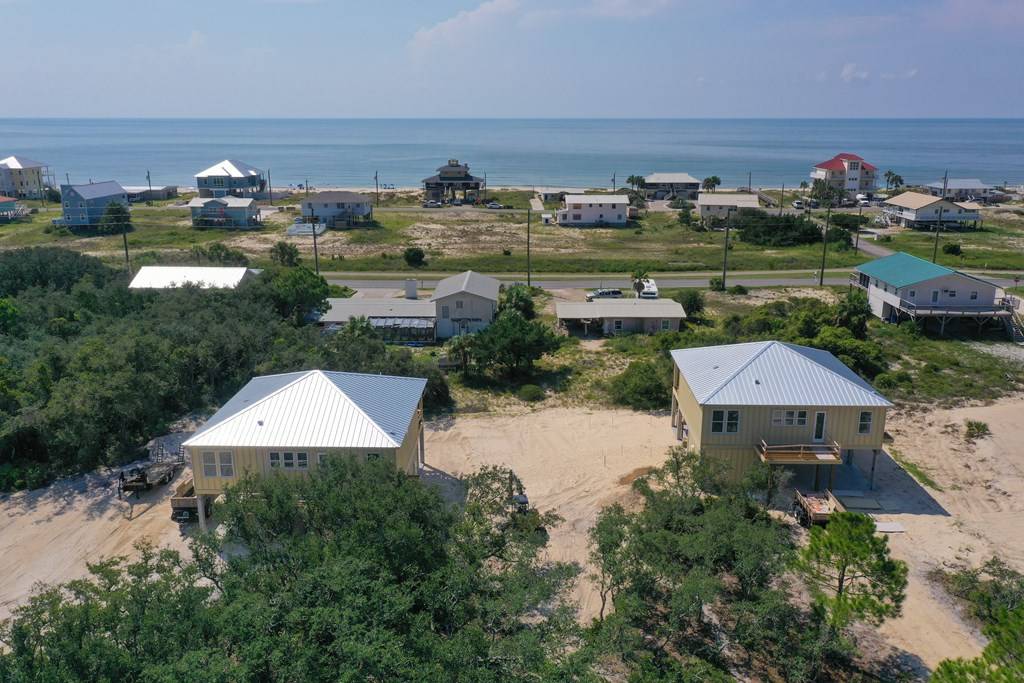 St. George Island, FL 32328,472 Pine Ave