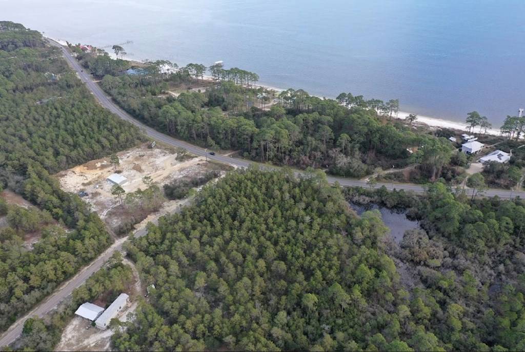 Carrabelle, FL 32322,2041 Hwy 98 W