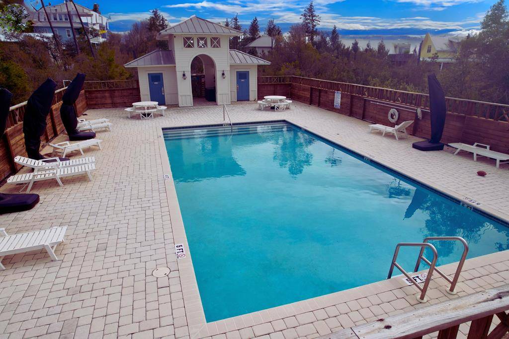 Port St. Joe, FL 32456,2 S Brooks Ave