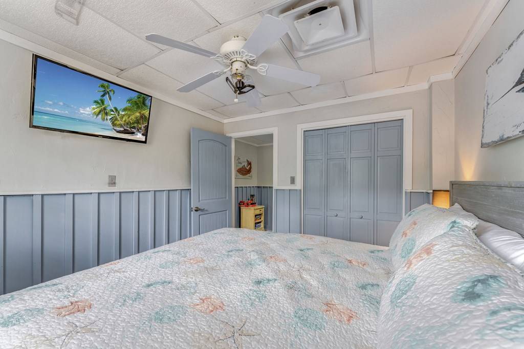 St. George Island, FL 32328,328 Bruce St