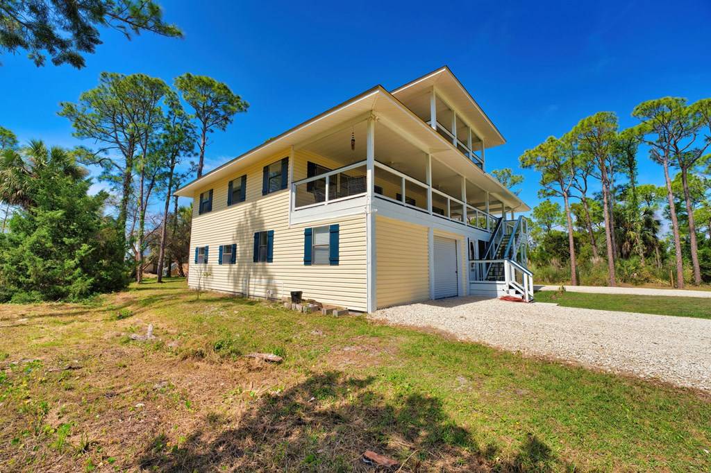 St. George Island, FL 32328,328 Bruce St
