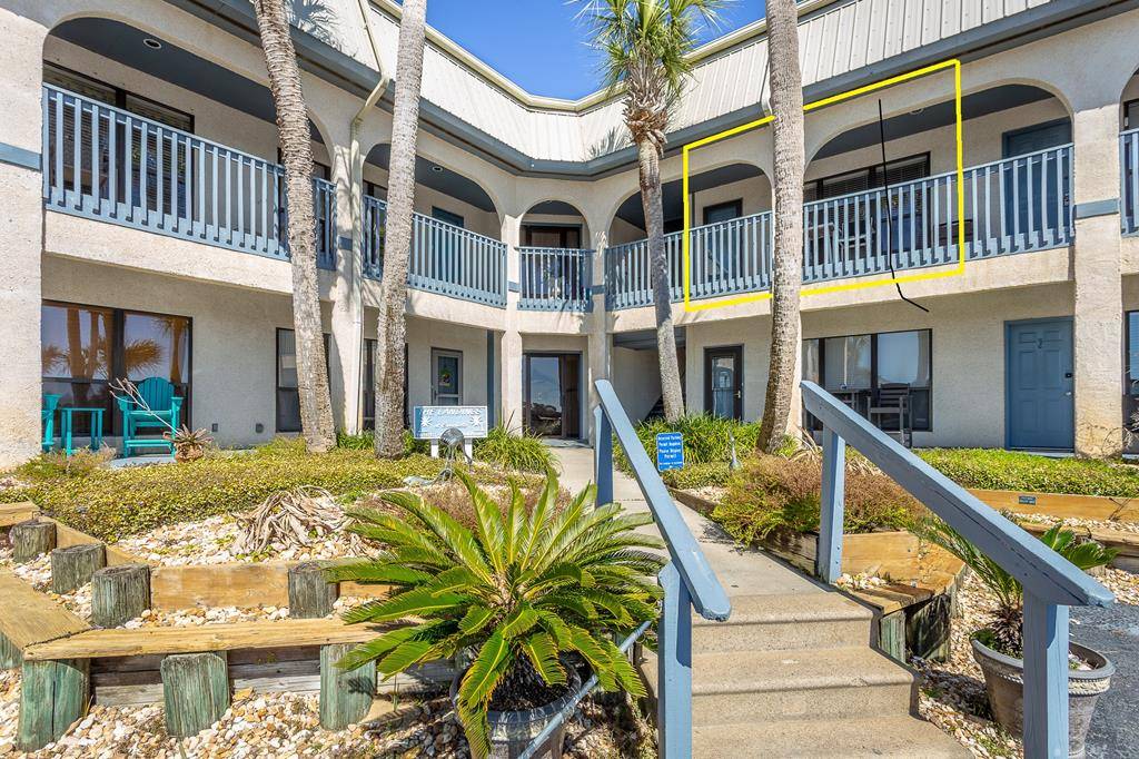 Carrabelle, FL 32322,903 NW Ave A