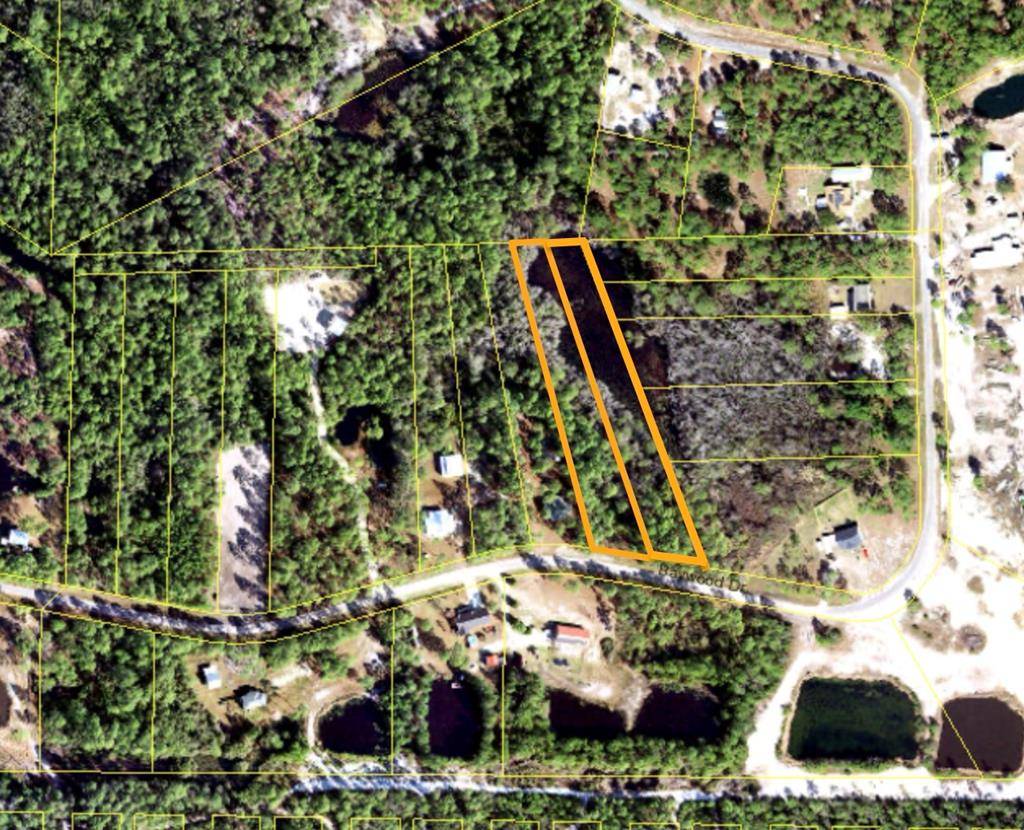 Carrabelle, FL 32322,221 Baywood Dr