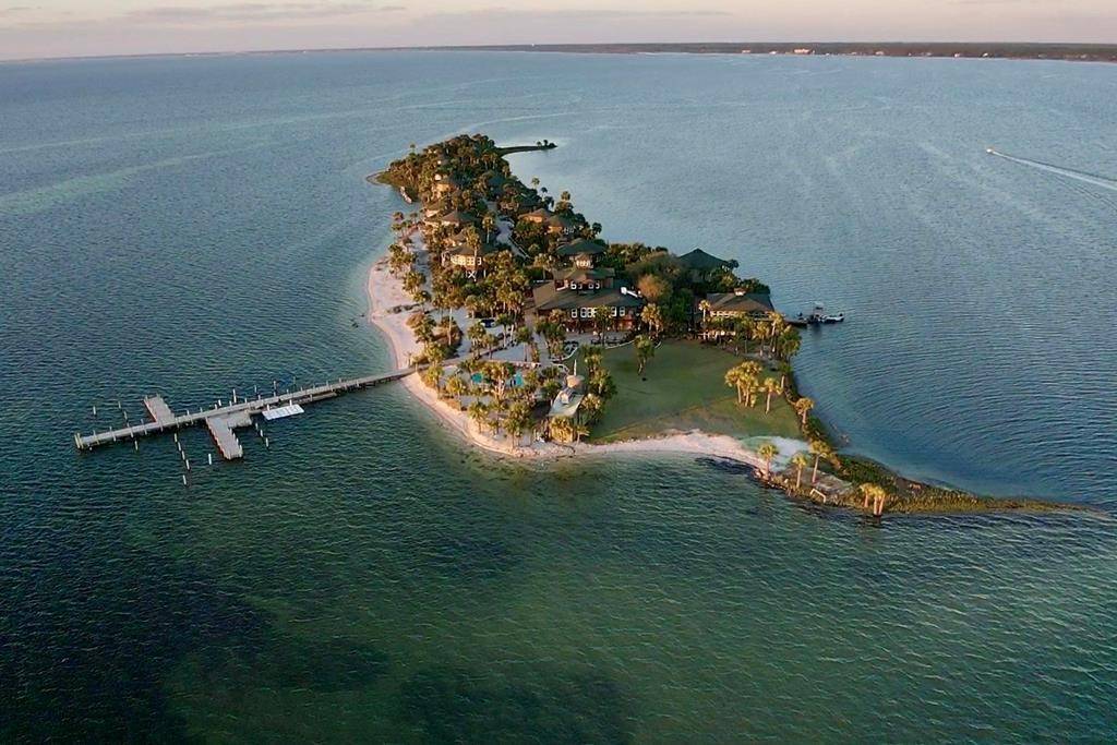 Port St. Joe, FL 32456,4 Black's Island Tr