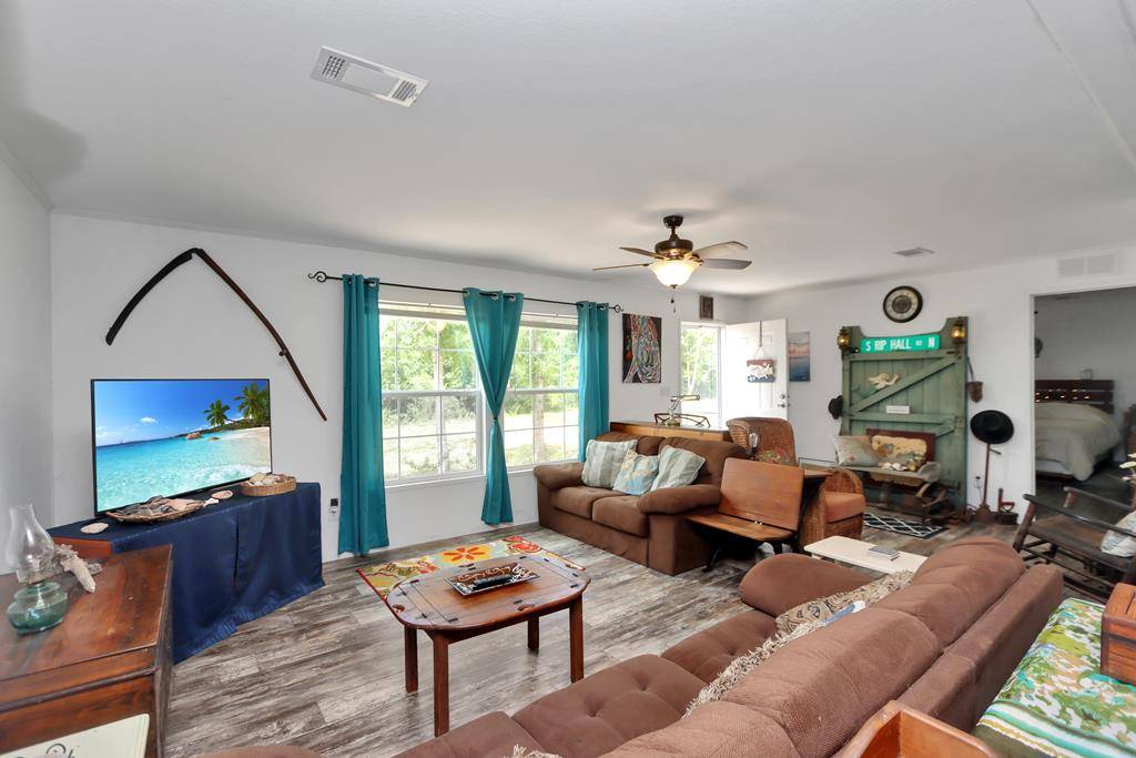 Wewahitchka, FL 32465,150 Beeline St