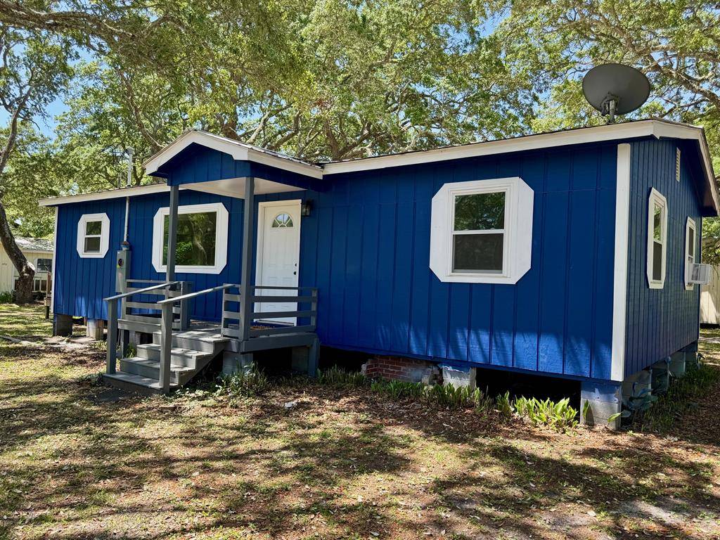 Eastpoint, FL 32328,496 Ave A