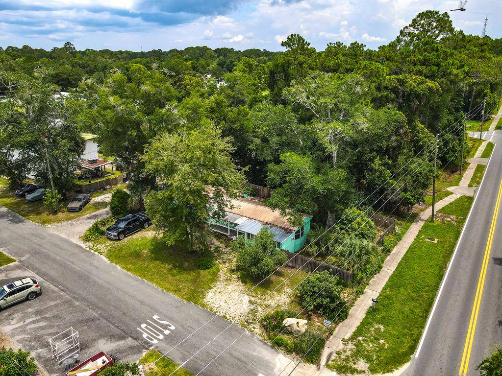 Carrabelle, FL 32322,601 Tallahassee St