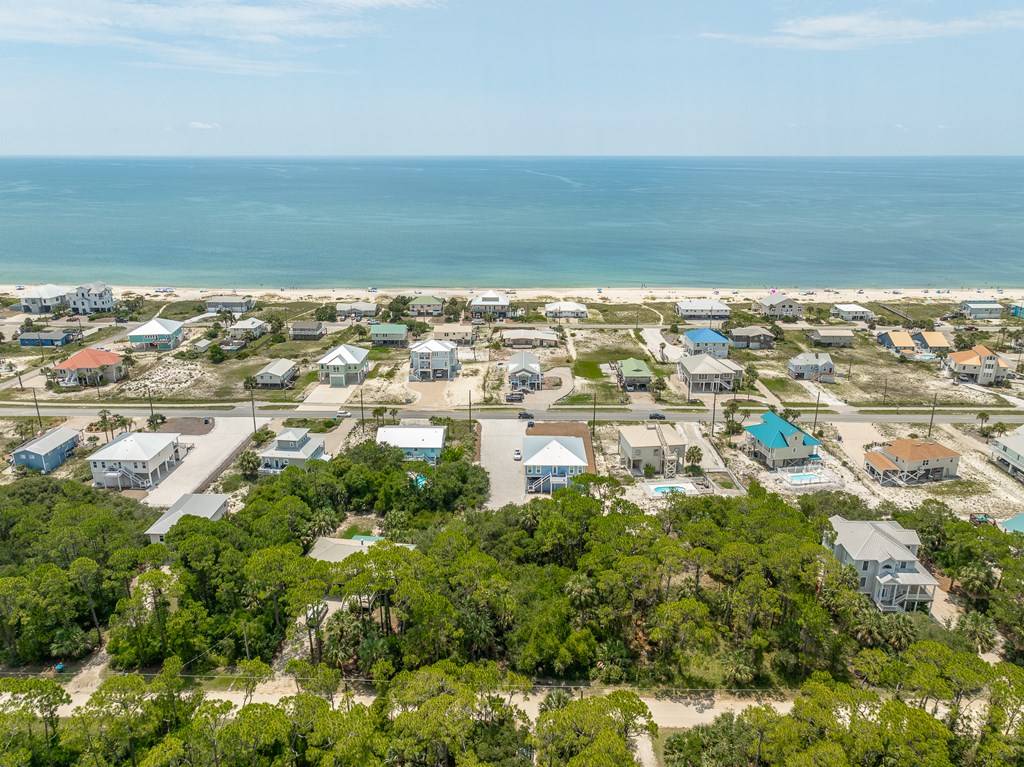 St. George Island, FL 32328,840 E Pine Ave