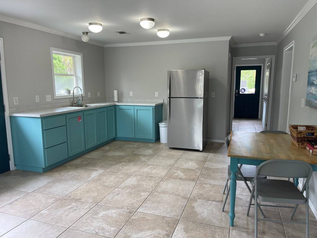 Carrabelle, FL 32322,1588 Sea Breeze Way