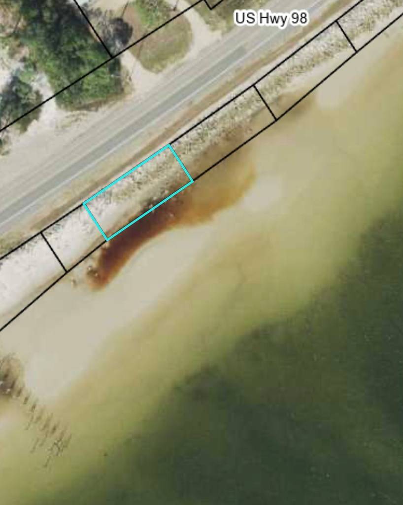 Carrabelle, FL 32322,2206 Hwy 98 W