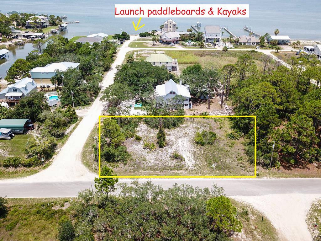 St. George Island, FL 32328,501 W Bay Shore Dr