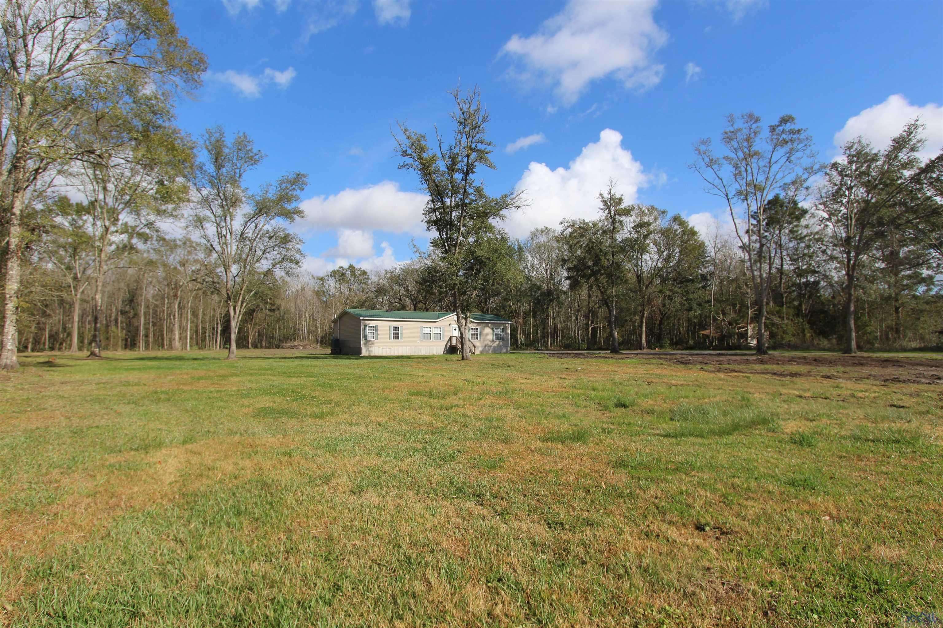 Gibson, LA 70356,6172 North Bayou Black Drive