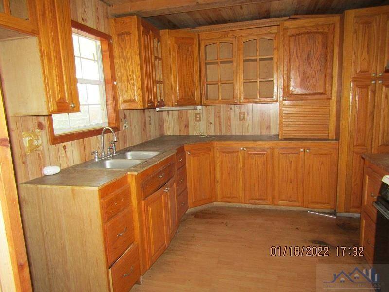 Golden Meadow, LA 70357,165 Camley Lane