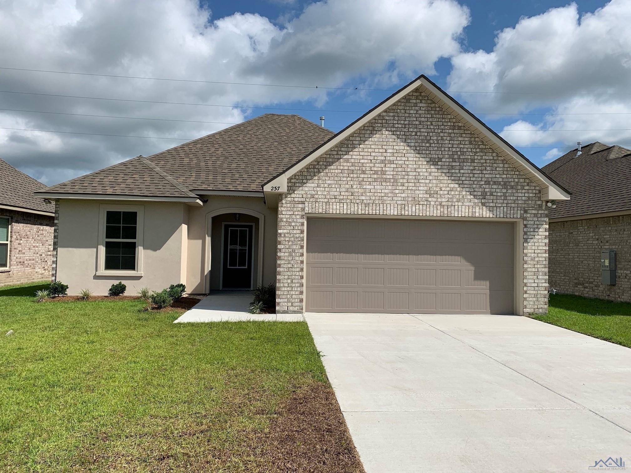 Houma, LA 70364,237 Adele Dr