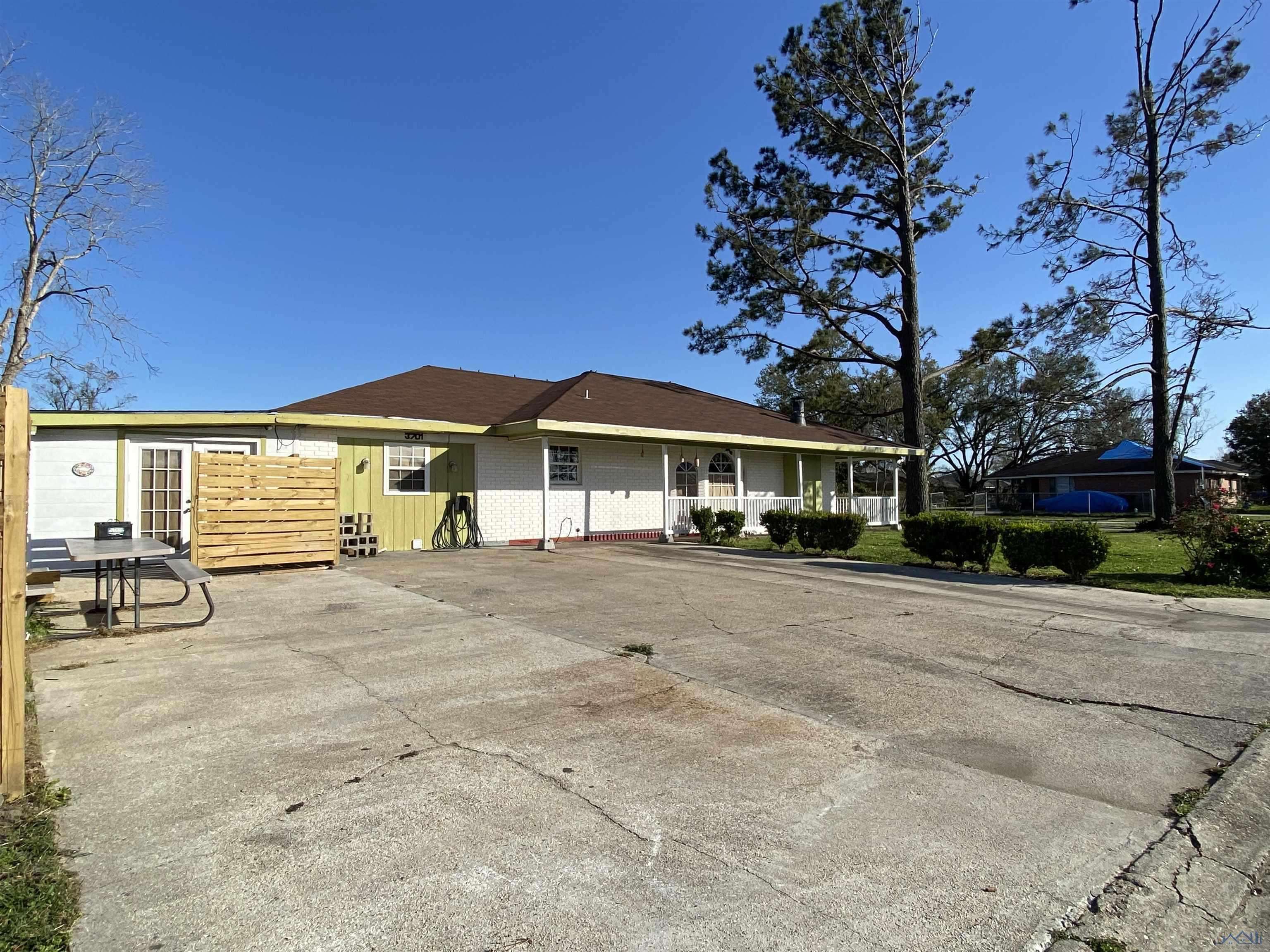 Houma, LA 70363,3701 Friendswood Drive