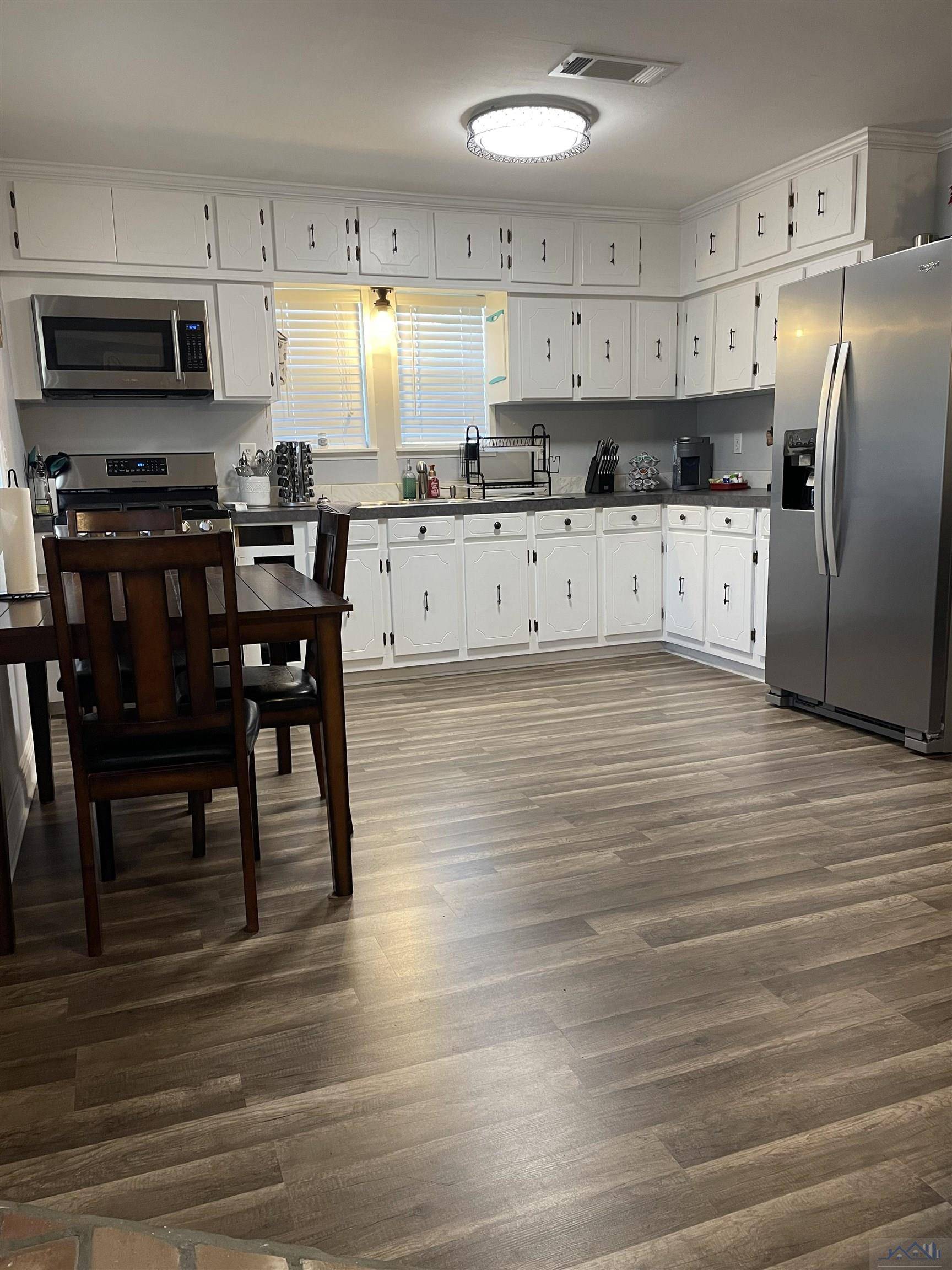 Belle Rose, LA 70341,121 Creole Street