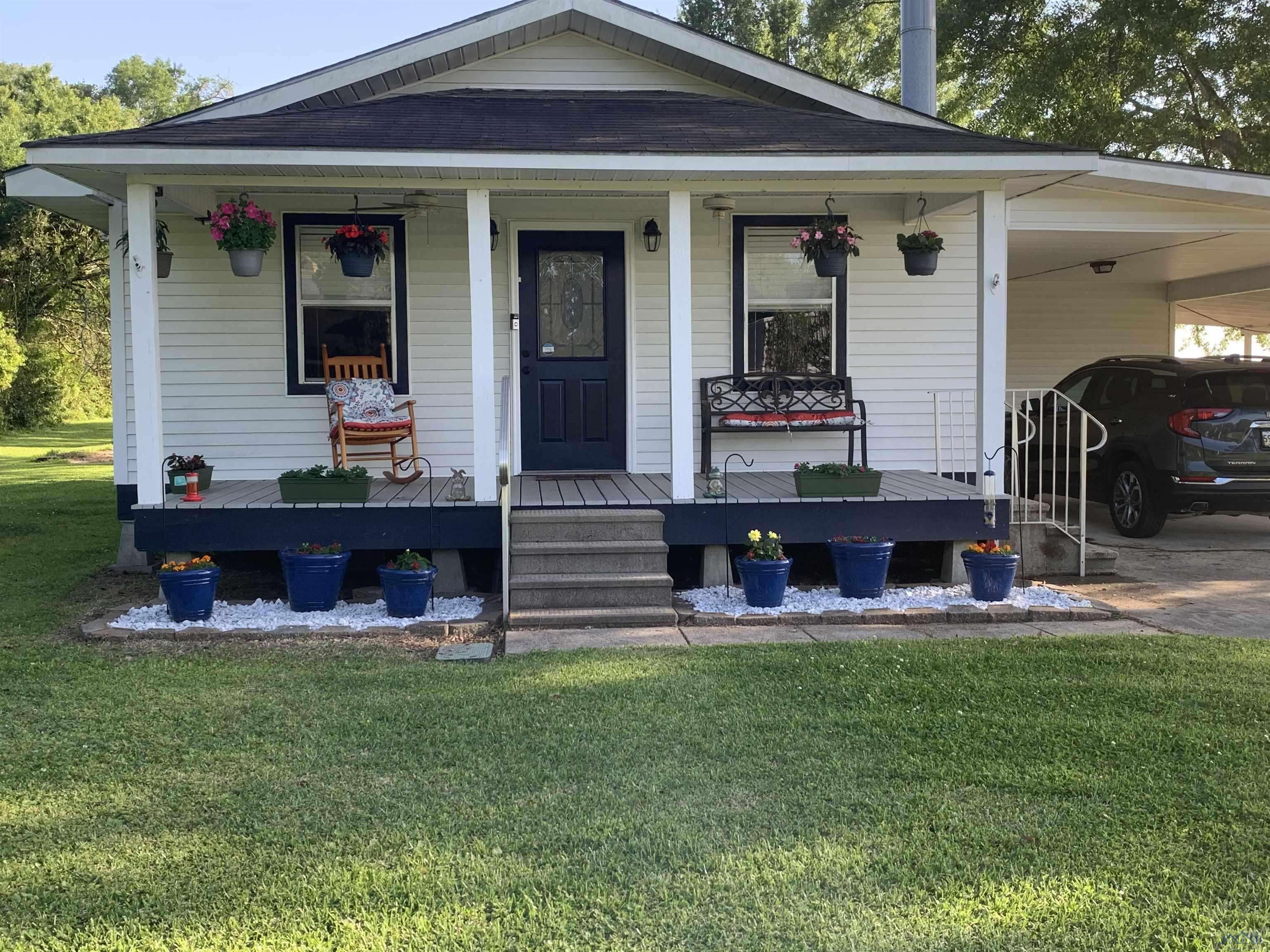 Belle Rose, LA 70341,121 Creole Street