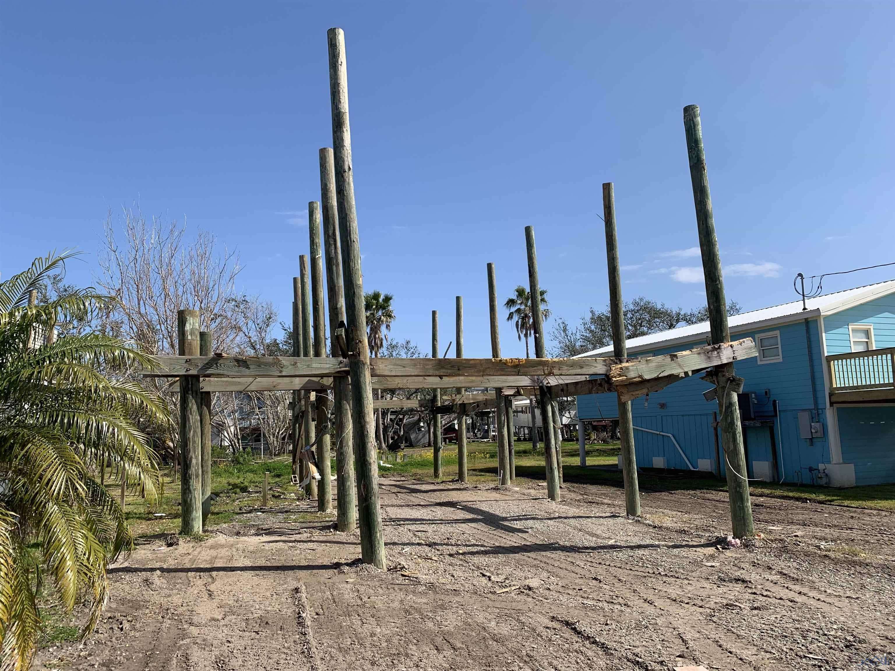 Grand Isle, LA 70358,180 Capital Ln