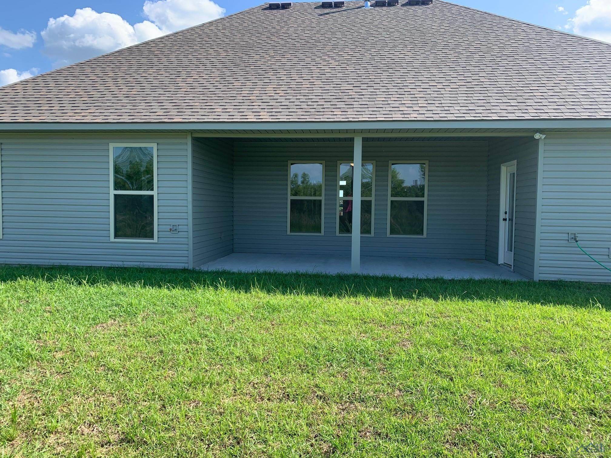 Thibodaux, LA 70301,202 King George Drive