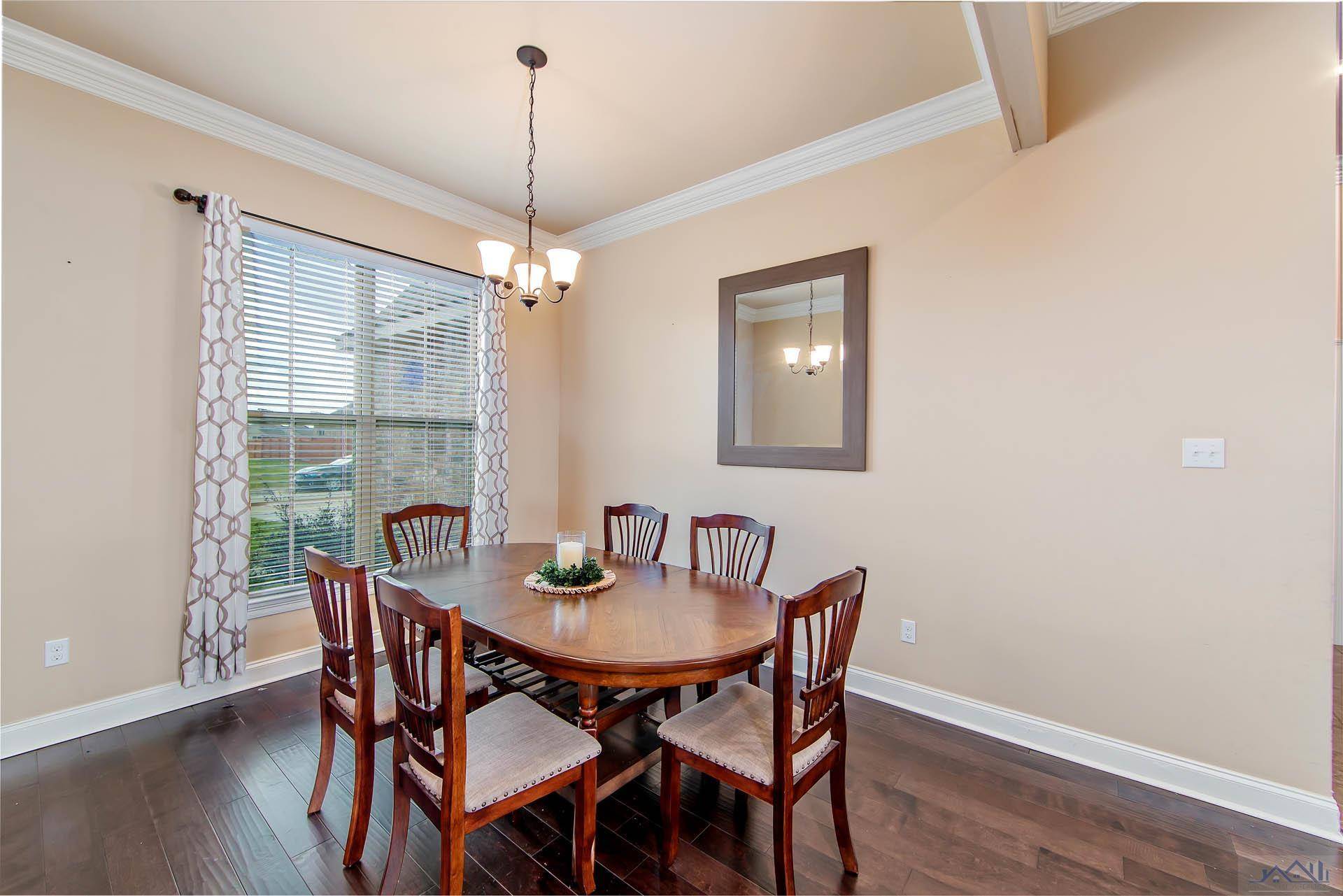 Thibodaux, LA 70301,124 Carriage Way