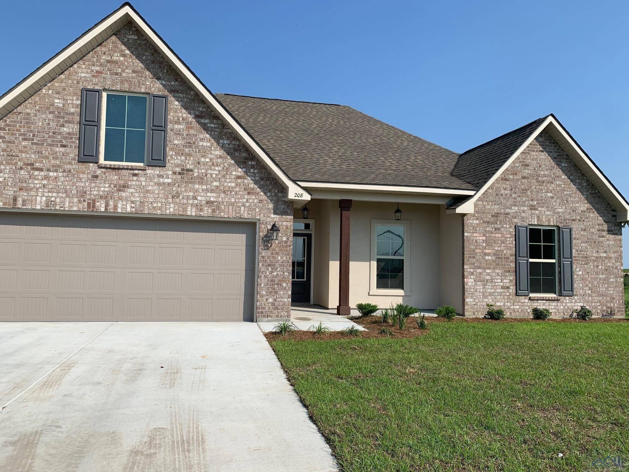 Thibodaux, LA 70301,208 King George Drive