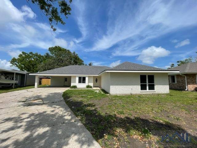 Houma, LA 70363,106 Desiles Drive