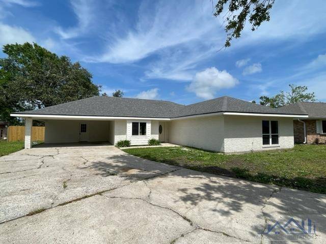 Houma, LA 70363,106 Desiles Drive