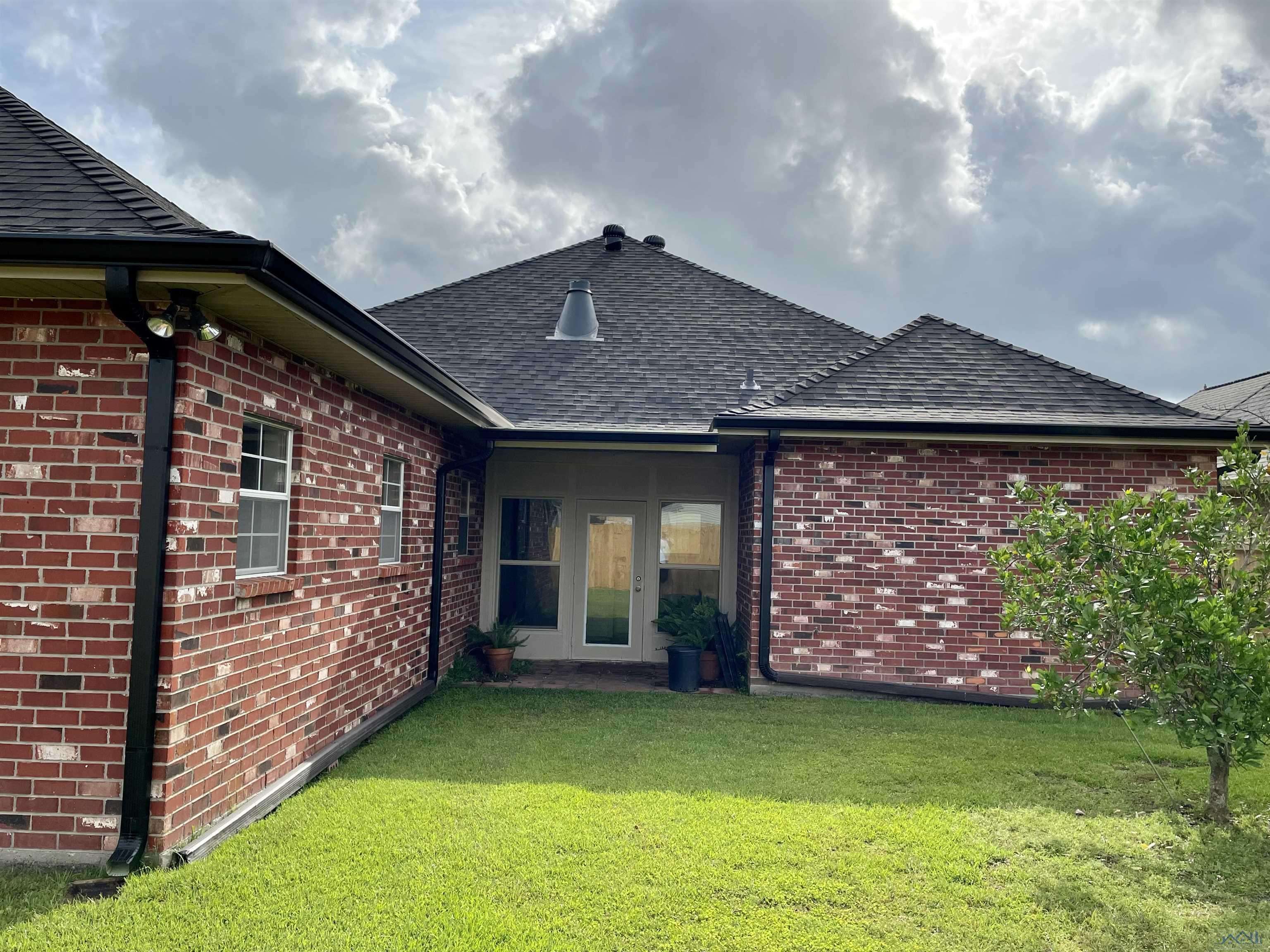 Houma, LA 70360,223 Camille St