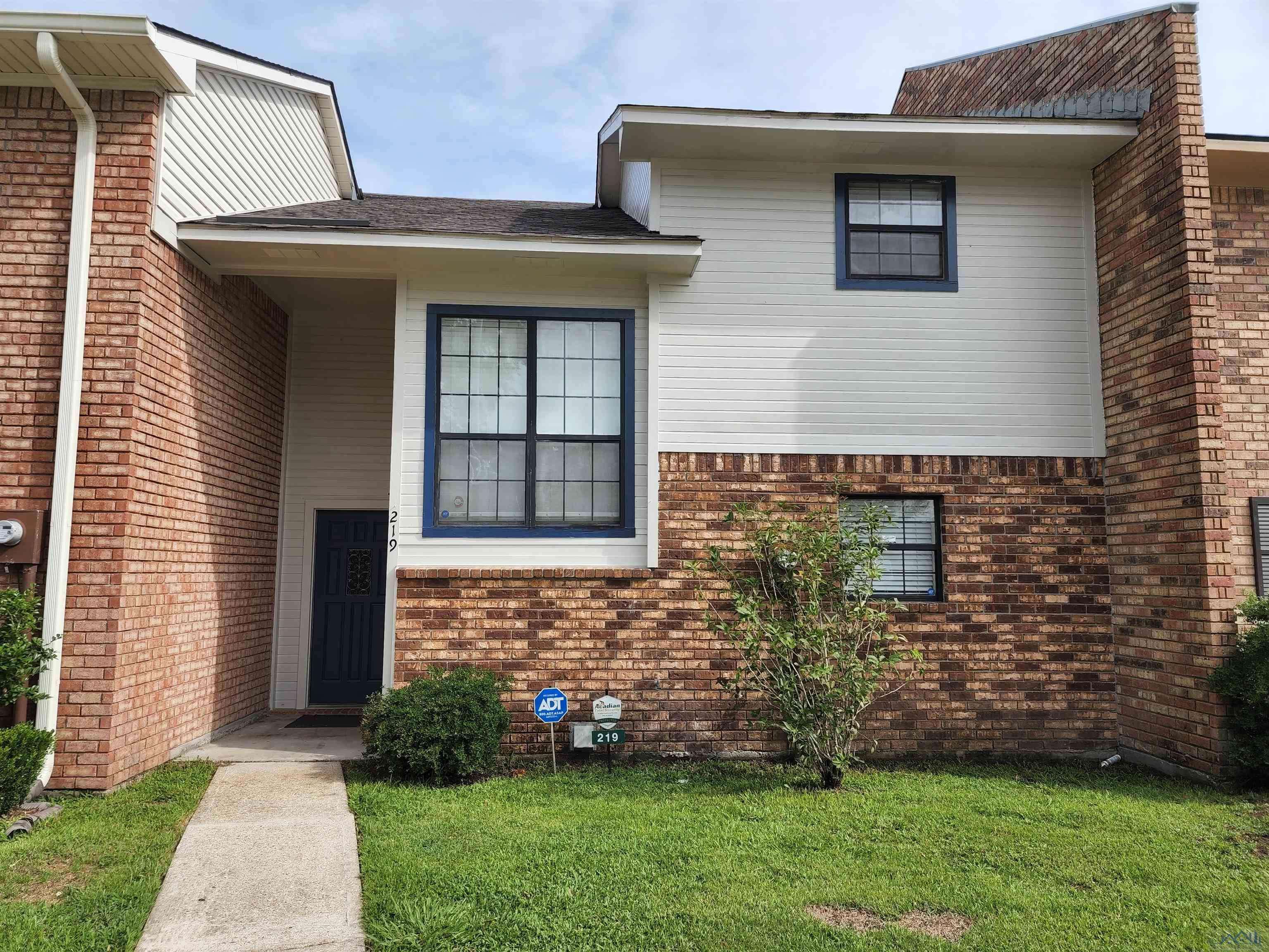 Houma, LA 70364,219 North French Quarter Drive